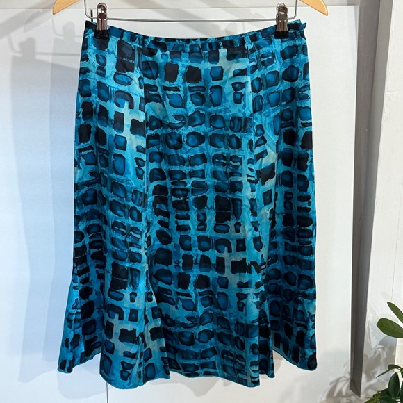 Preston & York Silk Skirt - Picture 4 of 9